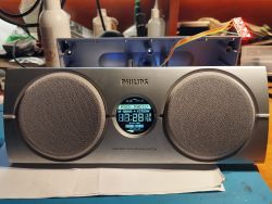 Radio internetowe na ESP32-S3-LCD-1.9 – uruchomienie w 5 minut przez przeglądarkę