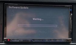 Kenwood DDX8022BT - zawiecha podczas wgrania softu Bluetooth