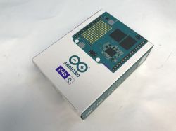 Will the new Arduino support a camera and detect objects? Arduino UNO Q vs AI vision models
