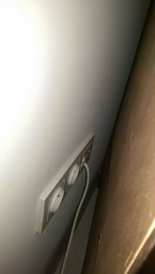 Connecting Free TV with UPC Internet in Apartment: Cable and Socket Configuration