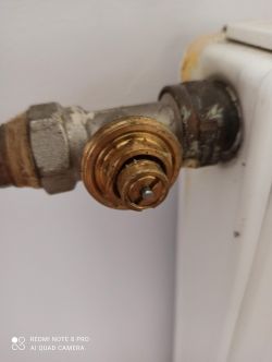Uszkodzona głowica termostatu: Zawór niestandardowy M30x1.2-1.3 - jak dobrać pasującą głowicę?