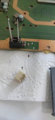 Naprawa PS4 Pro - Uszkodzona ścieżka przy gnieździe zasilania
