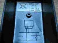 Jak poprawnie podłączyć automat schodowy ORNO OR-CR-230 z 4 wejściami?