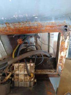 Tokarka – podłączenie przewodu ochronnego i fazy, poprawność instalacji elektrycznej
