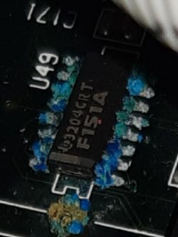 Seeking 8*8 IC F151A 3204CRT or Alternative for Vintage Desktop Motherboard - Photo Attached
