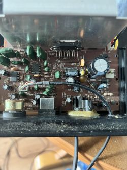 Tracer TRG 2S 900 C3 - wtyczka 8 DIN, jak podłączyć