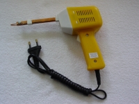 "Dosyć chłamu, którym zasypują nas."