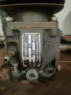 Stary kompresor Westinghouse - jaki silnik jednofazowy montować? Kowal 2.2kW / 3.0kW?