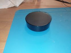 IR Transmitter AVATTO S16 on a blue mat