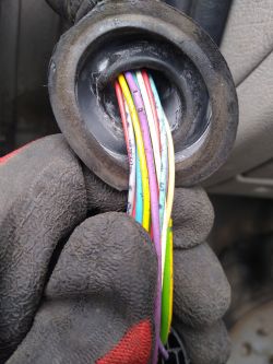 Citroen Xsara Picasso 2005r 2.0 HDi - Centralny zamek wariuje