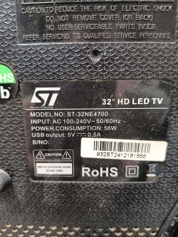 Information label on the back of a 32 ST TV, model ST-32NE4700