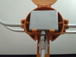 Antena radiowa Televes FM-1201 + wzmacniacz AP-FM + zasilacz z separatorem: czy pasują?