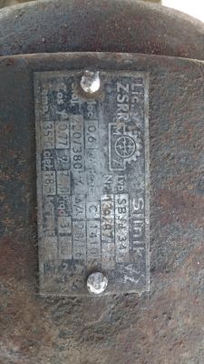 Jak prawidłowo podłączyć silnik sbjd 34a do 220V?