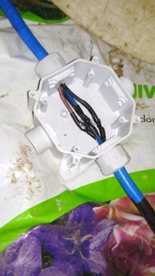Uszkodzony przewód elektryczny w ziemi naprawa Uszkodzony przewód elektryczny w ziemi naprawa