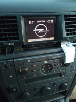Opel Vectra C przedlift: Montaż wyświetlacza CID, blokada po 10s, eeprom, CarPass, OP-COM