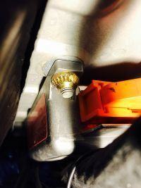 Porsche 993 - Jak odkręcić nakrętki sterownika airbag?