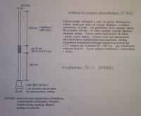 Antena do samochodu ze środkową cewką przedłużającą.
