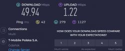 Wyniki testu prędkości internetu z pobieraniem 49.94 Mbps i wysyłaniem 1.22 Mbps.