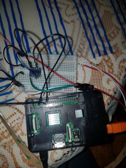 Podłączenie programowalnych pasków ledowych do zasilacza 12,5 V