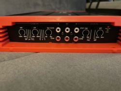 Jak podłączyć w samochodzie 4-kanałowy wzmacniacz?