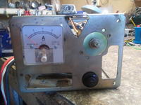 Fiat Seicento - Prostownik ładuje akumulator dużym prądem od początku.