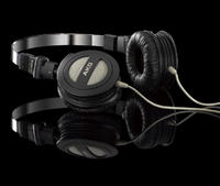 Wybór słuchawek AKG K414P czy K404 - różnice w dźwięku i konstrukcji
