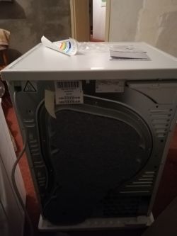 Bosch WTG86400PL - Connecting the outlet of the dryer and washing machine to 1 p