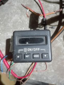 Jak podłączyć zegar cyfrowy 6-pin do ogrzewania Ebersprecher D1LC?