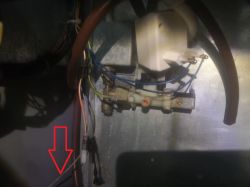 Kawomat Necta Astro - woda przelewa się ze zbiorniczka wyrównawczego
