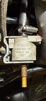 Elektrozawór Bosch z numerem 0 986 335 417.