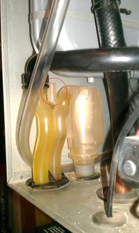 Vitopend 100W - funkcja zaślepionego króćca i problem z kondensatem F4