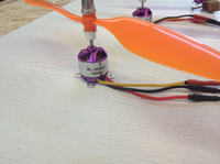 Jak małym kosztem zbudować swój własny Tri-Copter