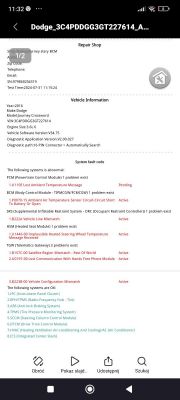 Wyświetlacz diagnostyczny z informacjami o błędach Dodge Journey 2016.