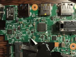Lenovo T420s - uszkodzenie 2 USB po podłączeniu klimatyzacji. Co robić?