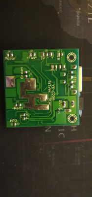 Jak naprawić płytkę projektora YX-23M? Grzeje się AMS1117, LM358.