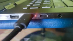 Lenovo Yoga C930-13IKB - Wyłącza się po odpięciu zasilania