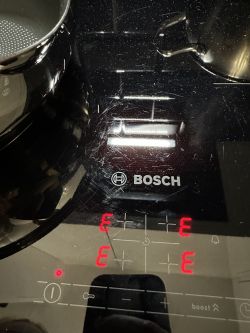 Bosch PUE631BB2E - błąd na płycie indukcyjnej podczas gotowania na kilku miejscach jednocześnie
