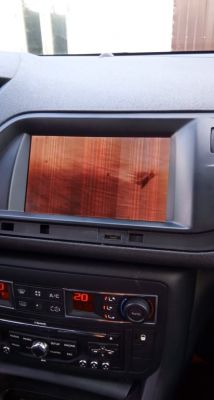 Citroen C5 III (Navi) - Uszkodzenie wyświetlacza Nawigacji, panelu radia.