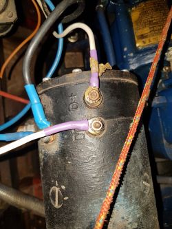 Jaki regulator napięcia do prądnico-rozrusznika RG15 C na jachcie?