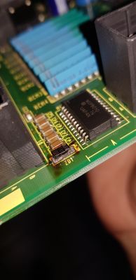 Fanuc przepalony bezpiecznik? - Spalony bezpiecznik, lub dioda zenera na tokarc