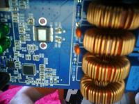 Jak znaleźć ścieżkę audio na płycie głównej Listen L7-98 do wyjścia słuchawkowego?