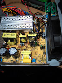 ModeCom FEEL-350ATX z SG6105DZ - jaka wartość brakującego rezystora?