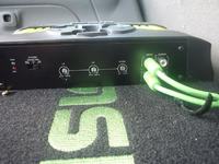 Radio z chinch podłączone pod subwoofer?