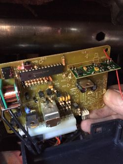 Jak rozpoznać model alarmu samochodowego z Honda CR-V 2002?