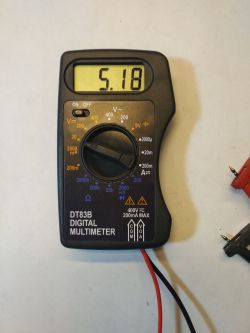 Bardzo tani Mini Multimetr DT83B - Test / Recenzja / Opis Bardzo tani Mini Multimetr DT83B - Test / Recenzja / Opis