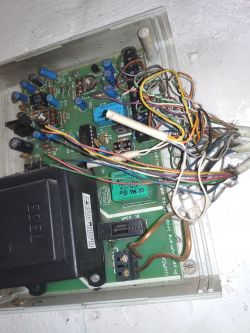 Zwarcie elektrozaczepu w linii unifonu interkomowego Urmet 1131/1 Zwarcie elektrozaczepu w linii unifonu interkomowego Urmet 1131/1