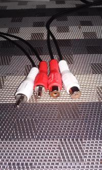 Jak podłączyć laptopa HP Compaq nx6110 do TV Toshiba bez HDMI, aby mieć dźwięk?