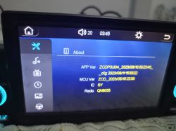 Car MP5 radio screen displaying application and software version information.