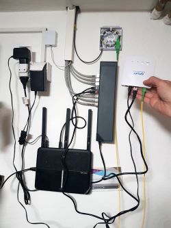 HL-1GE GPON Halny Terminal + several routers, what is the correct configuration
