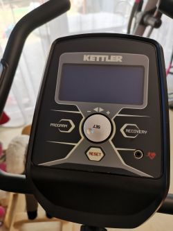 Jak sprawdzić usterkę serwomechanizmu w rowerze Kettler Paso 307?